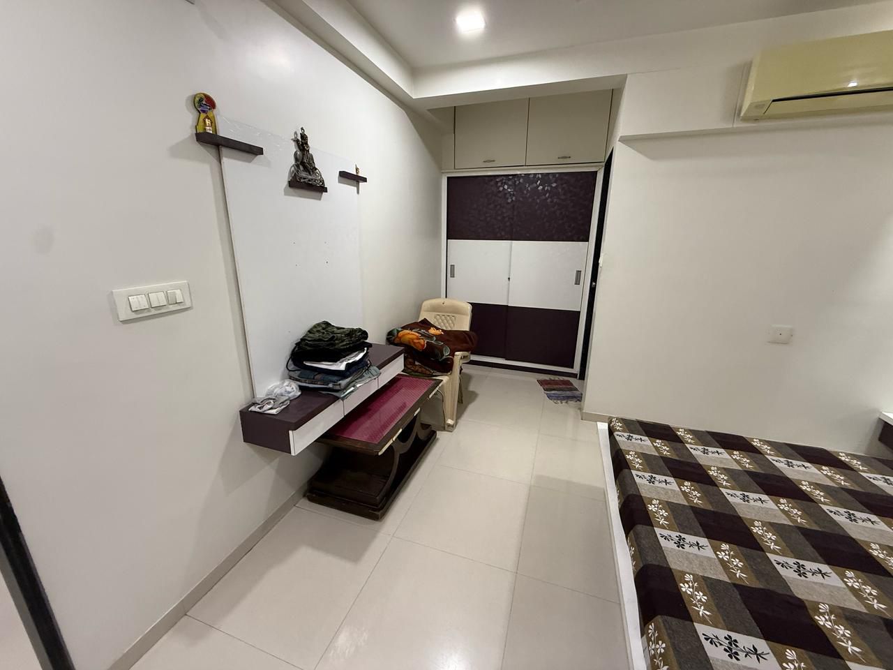 2 BHK 144 Sq. Yrd. Residential Flat / Appartment for Sell in Chankyapuri Ahmedabad - Media 6