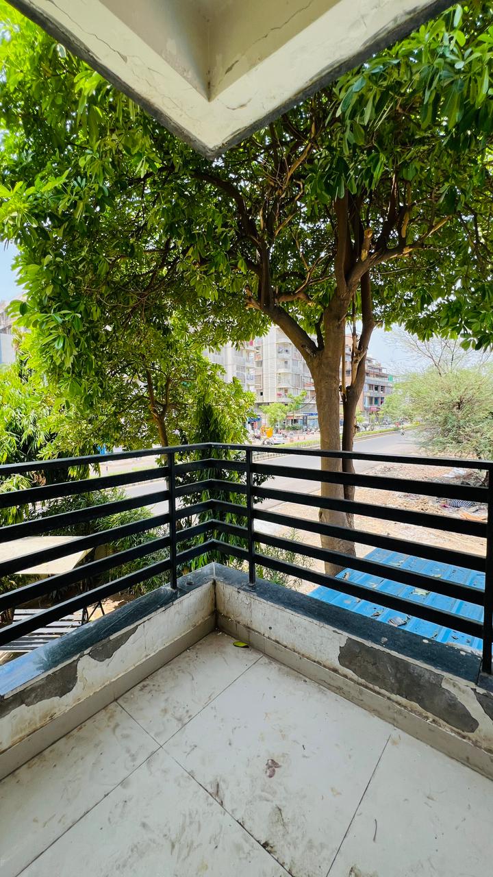 3 BHK 241 Sq. Yrd. Residential Flat / Appartment for Sell in Sola Ahmedabad - Media 16