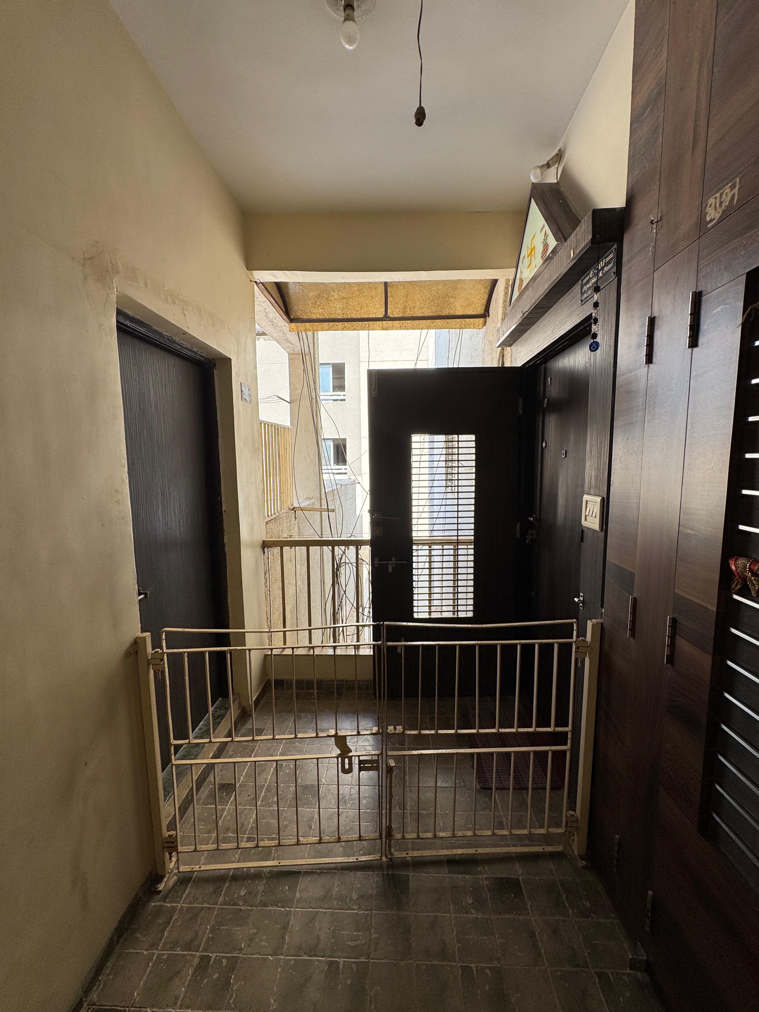 2 BHK 1089 Sq. Ft. Residential Penthouse for Sell in Vandematram Ahmedabad - Media 23
