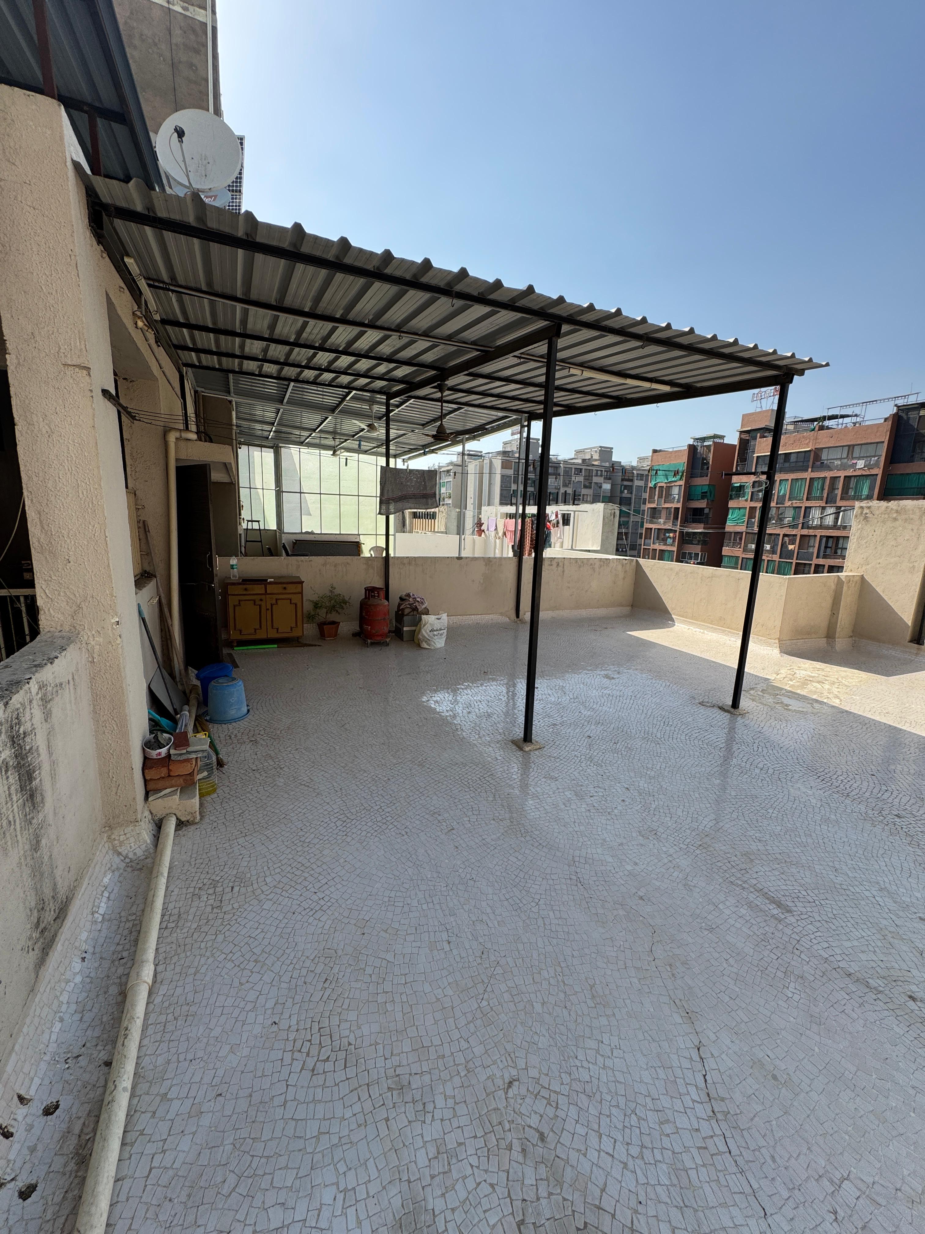 2 BHK 1089 Sq. Ft. Residential Penthouse for Sell in Vandematram Ahmedabad - Media 3