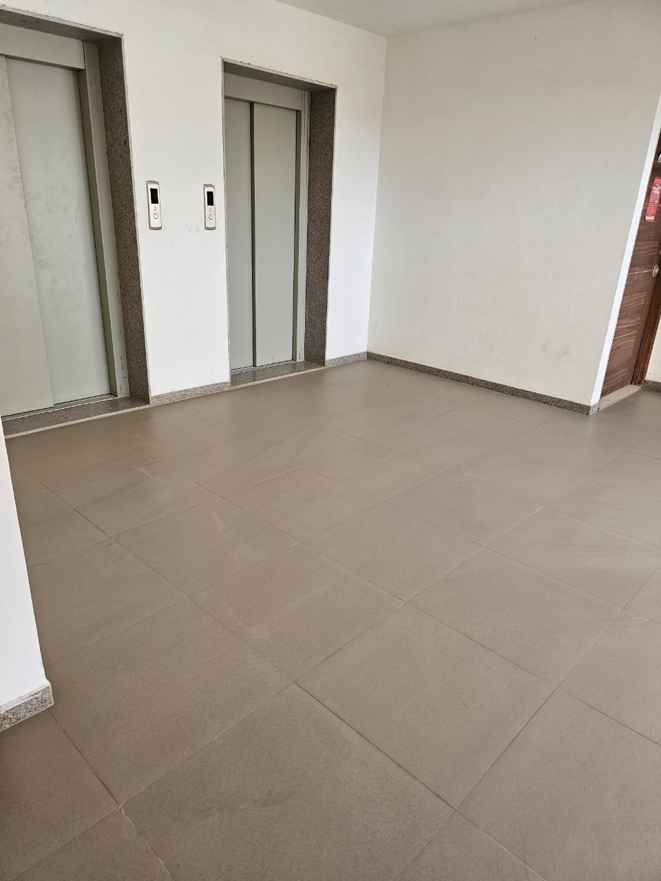 3 BHK 1550 Sq. Ft. Residential Flat / Appartment for Rent in Shilaj Ahmedabad - Media 9