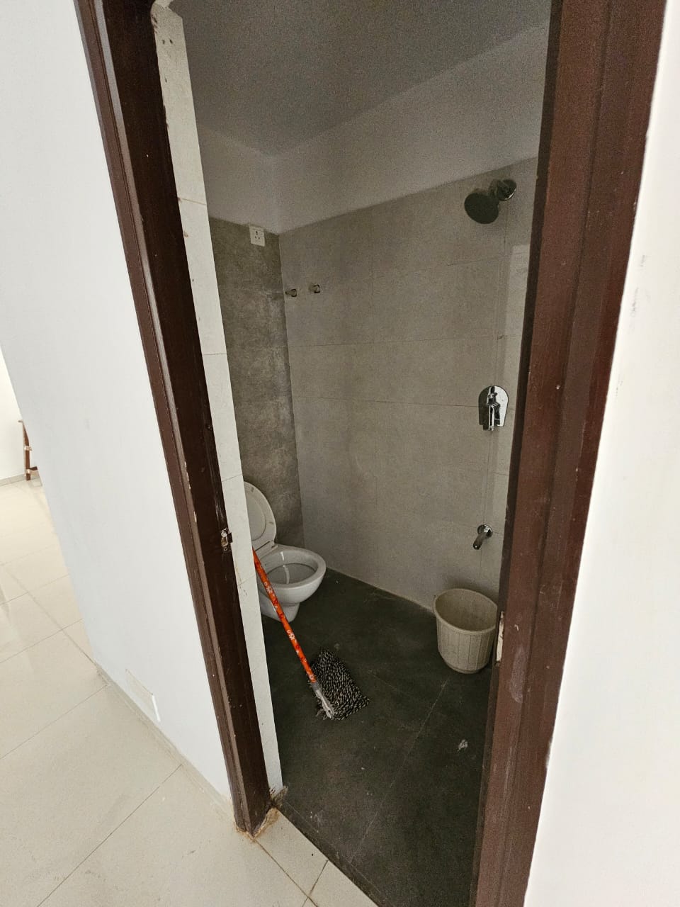 3 BHK 1550 Sq. Ft. Residential Flat / Appartment for Rent in Shilaj Ahmedabad - Media 15