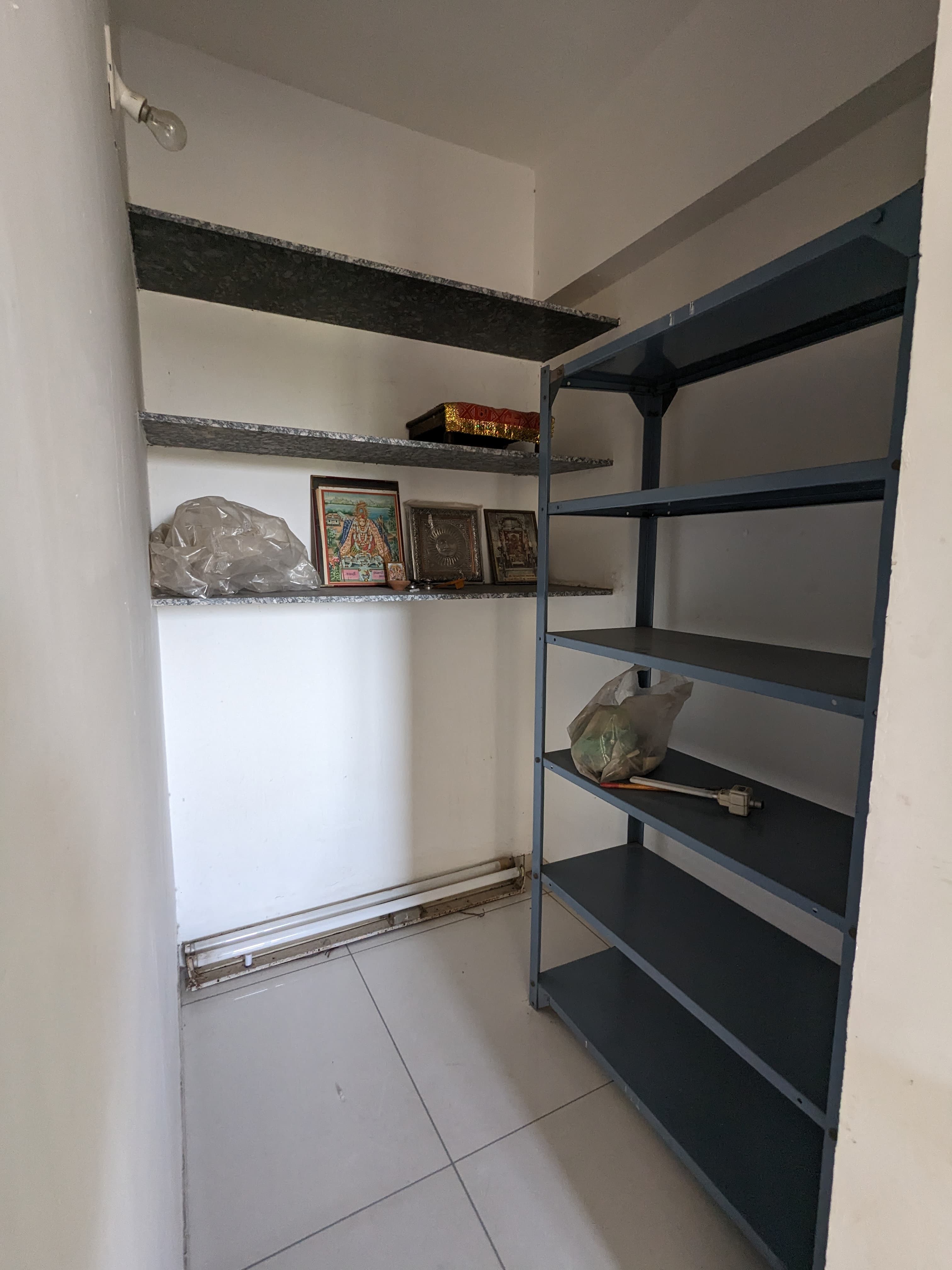 3 BHK 1737 Sq. Ft. Residential Flat / Appartment for Rent in Vaishnodevi Ahmedabad - Media 9