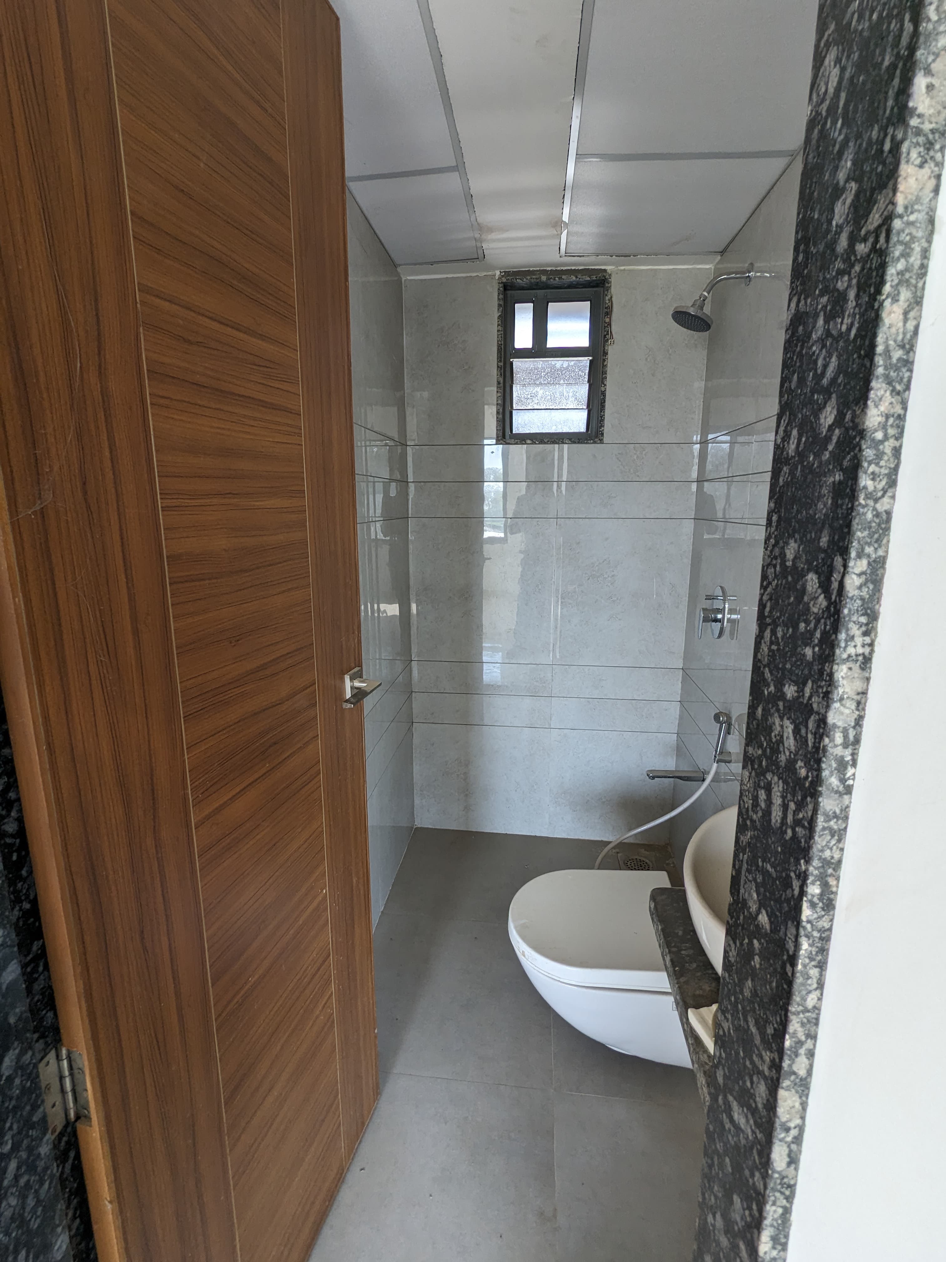 3 BHK 1737 Sq. Ft. Residential Flat / Appartment for Rent in Vaishnodevi Ahmedabad - Media 8