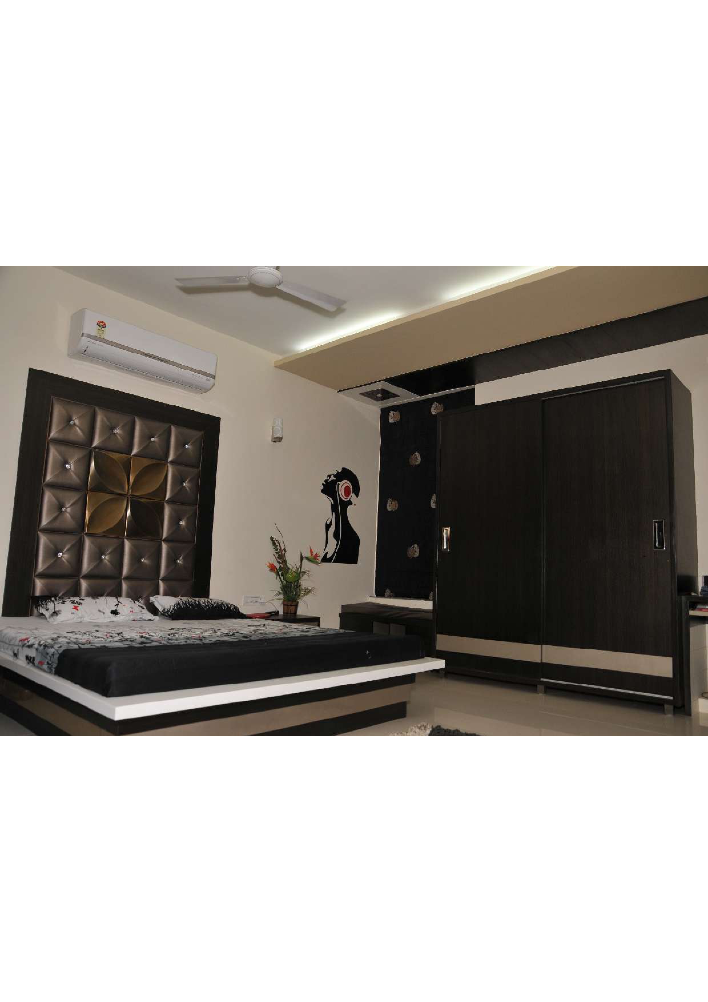 5 BHK 486 Sq. Yrd. Residential Bunglow / Villa for Sell in Sola Ahmedabad - Media 18