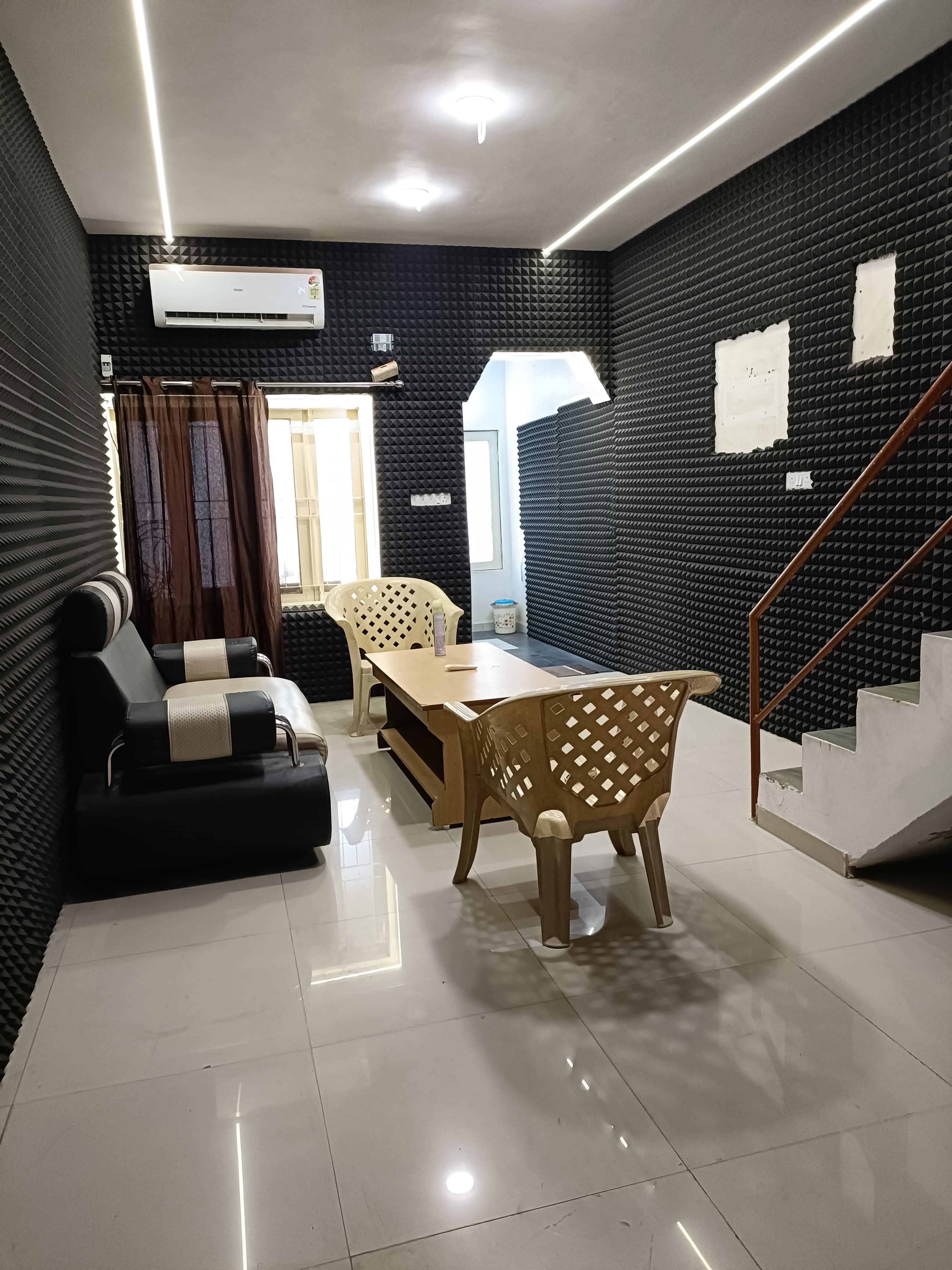 2 BHK 1700 Sq. Ft. Residential Tenament for Rent in Bodakdev Ahmedabad - Media 6