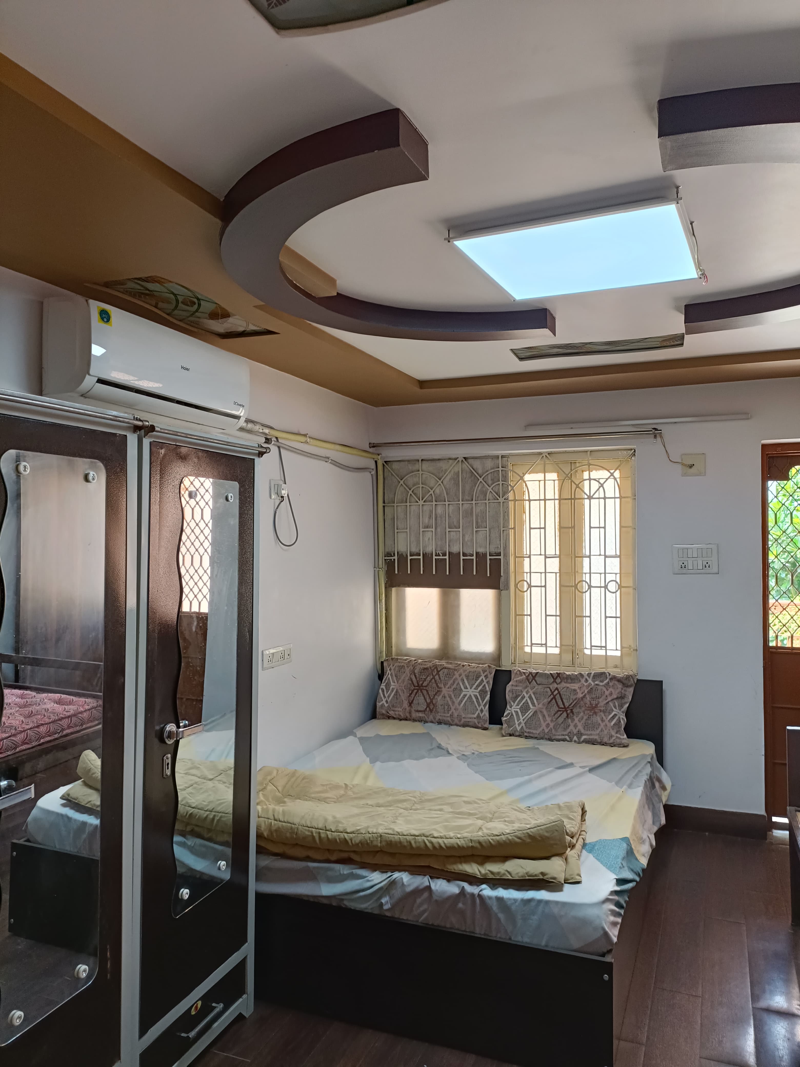 2 BHK 1700 Sq. Ft. Residential Tenament for Rent in Bodakdev Ahmedabad - Media 2