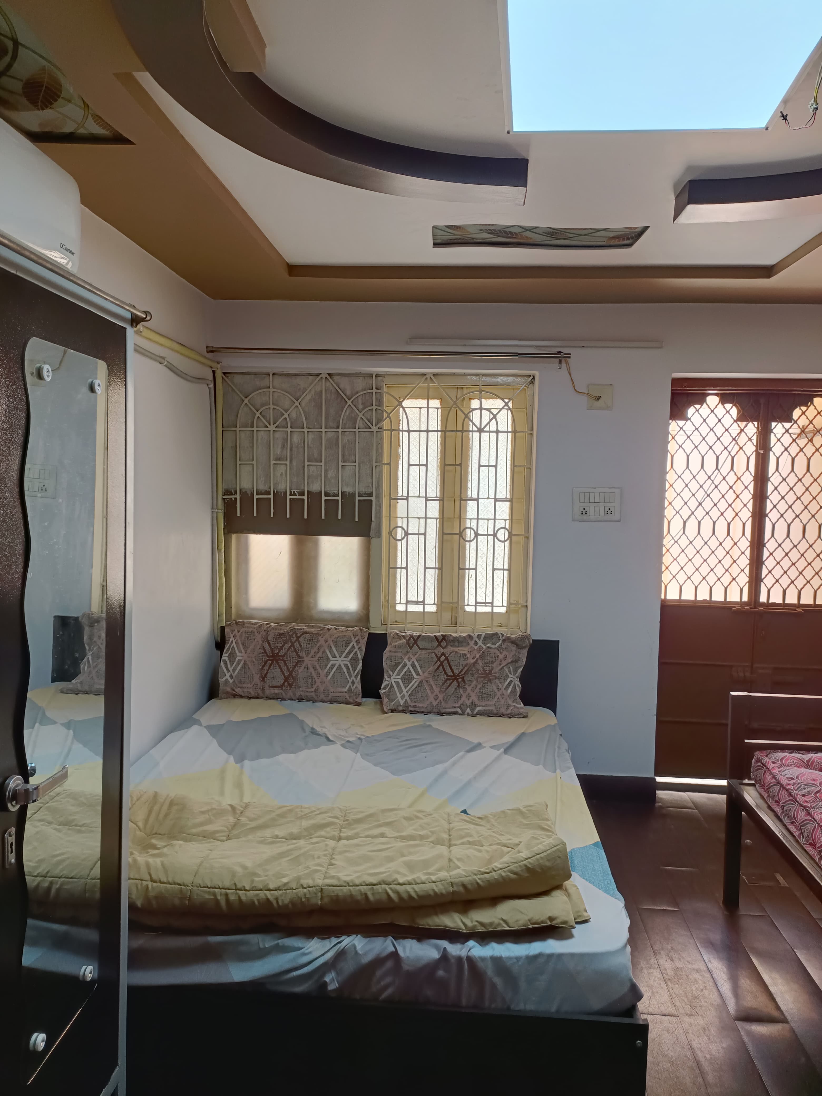 2 BHK 1700 Sq. Ft. Residential Tenament for Rent in Bodakdev Ahmedabad