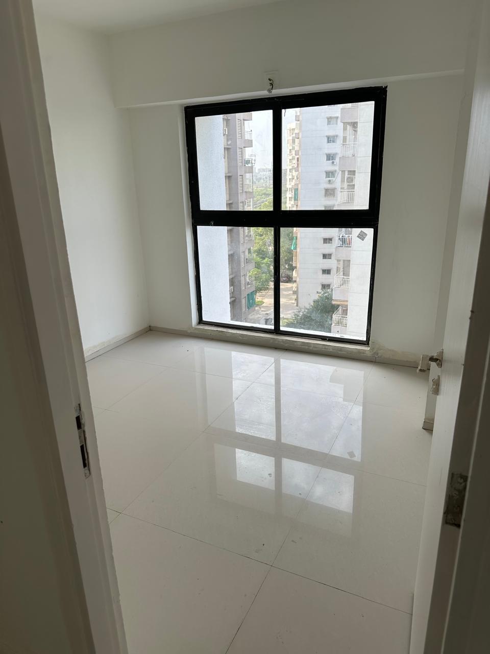 2 BHK 845 Sq. Ft. Residential Flat / Appartment for Rent in Jagatpur Ahmedabad - Media 4