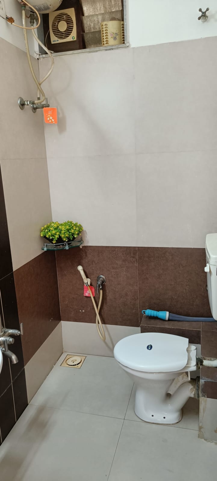 3 BHK 1440 Sq. Ft. Residential Flat / Appartment for Rent in Thaltej Ahmedabad - Media 16