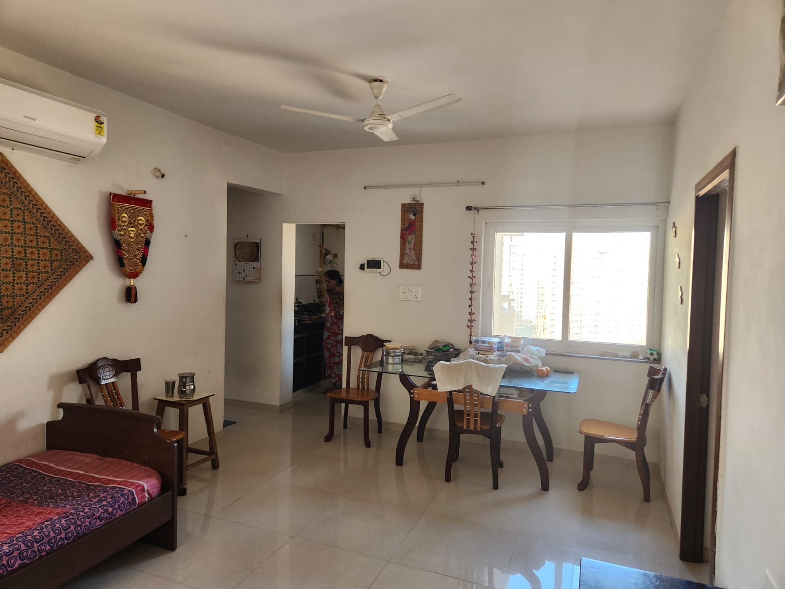 2.5 Bhk 1427 Sq. Ft. Residential Flat / Appartment for Rent in Vaishnodevi Ahmedabad - Media 6