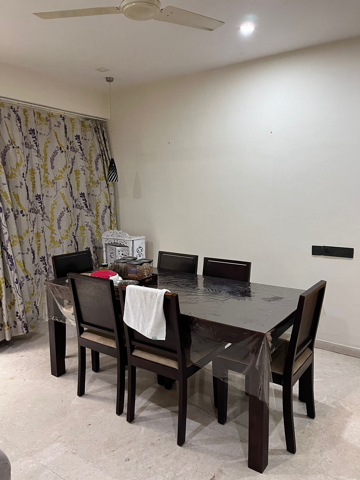 4 BHK 2750 Sq. Ft. Residential Flat / Appartment for Sell in Bodakdev Ahmedabad - Media 8