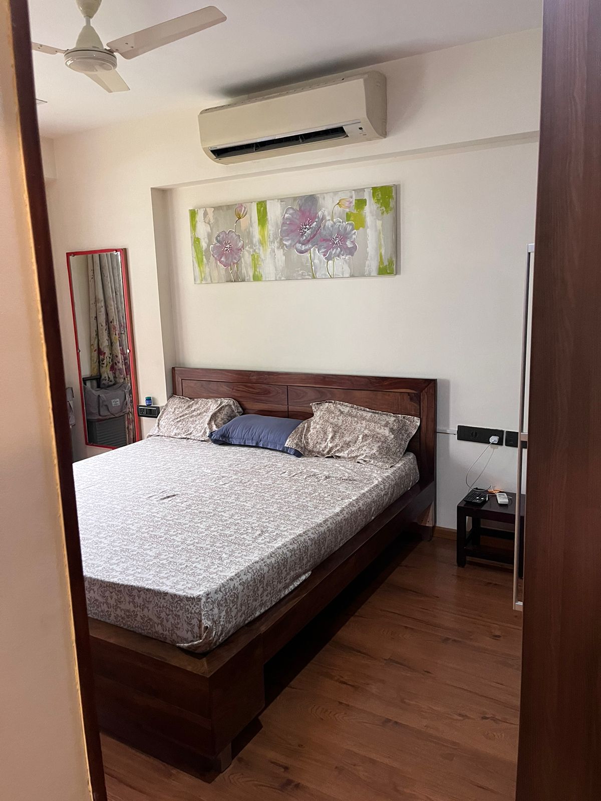 4 BHK 2750 Sq. Ft. Residential Flat / Appartment for Sell in Bodakdev Ahmedabad - Media 12