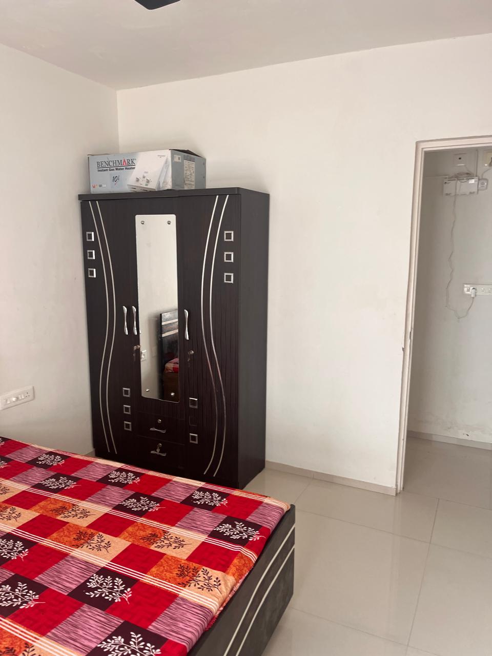3 BHK 1600 Sq. Ft. Residential Flat / Appartment for Sell in Jagatpur Ahmedabad - Media 12