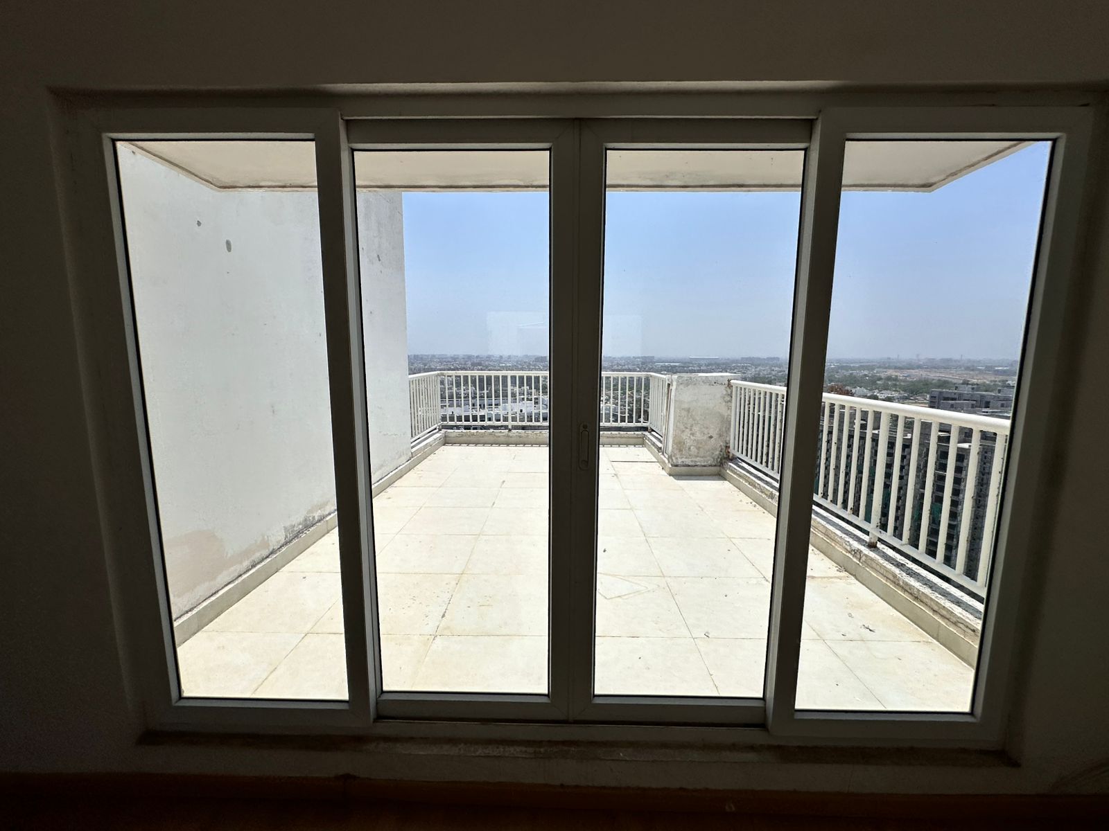 4 BHK 3920 Sq. Ft. Residential Penthouse for Sell in Jagatpur Ahmedabad - Media 2