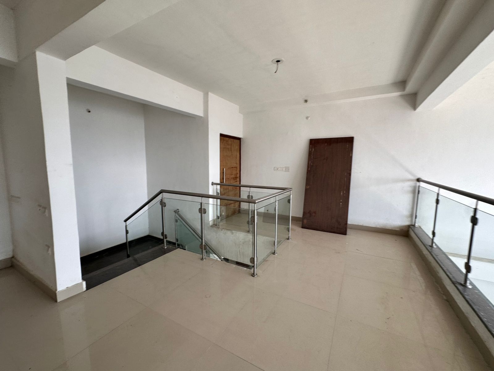 4 BHK 3920 Sq. Ft. Residential Penthouse for Sell in Jagatpur Ahmedabad - Media 6