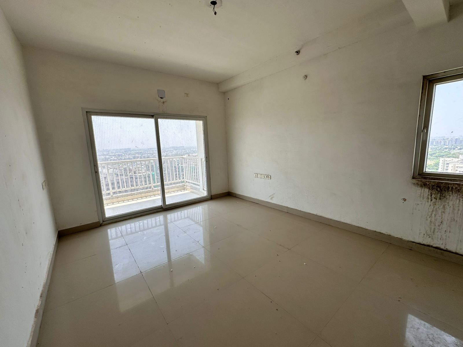 4 BHK 3920 Sq. Ft. Residential Penthouse for Sell in Jagatpur Ahmedabad - Media 12