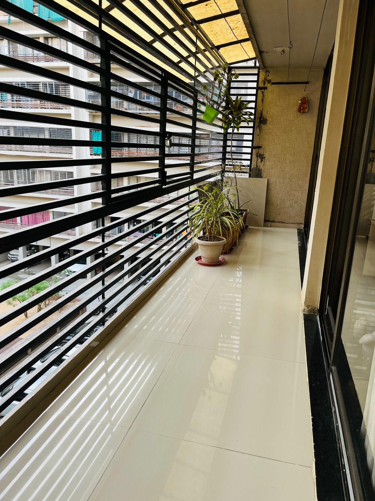 2 BHK 1260 Sq. Ft. Residential Flat / Appartment for Rent in Gota Ahmedabad - Media 5