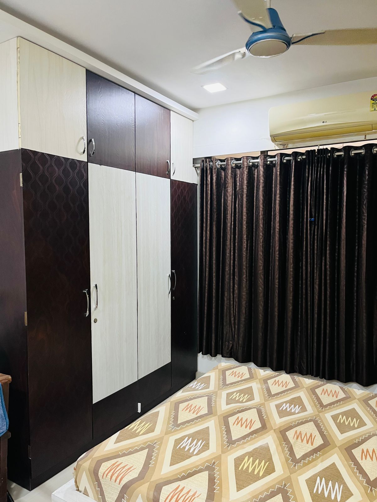 2 BHK 1260 Sq. Ft. Residential Flat / Appartment for Rent in Gota Ahmedabad - Media 8