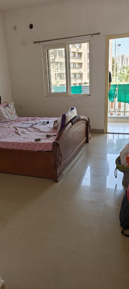 2 BHK 1270 Sq. Ft. Residential Flat / Appartment for Sell in Jagatpur Ahmedabad - Media 5