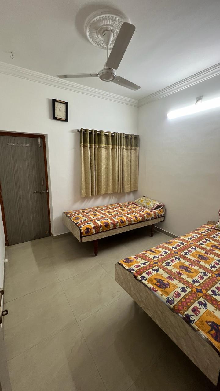4 BHK 160 Sq. Yrd. Residential Bunglow / Villa for Sell in Thaltej Ahmedabad - Media 6