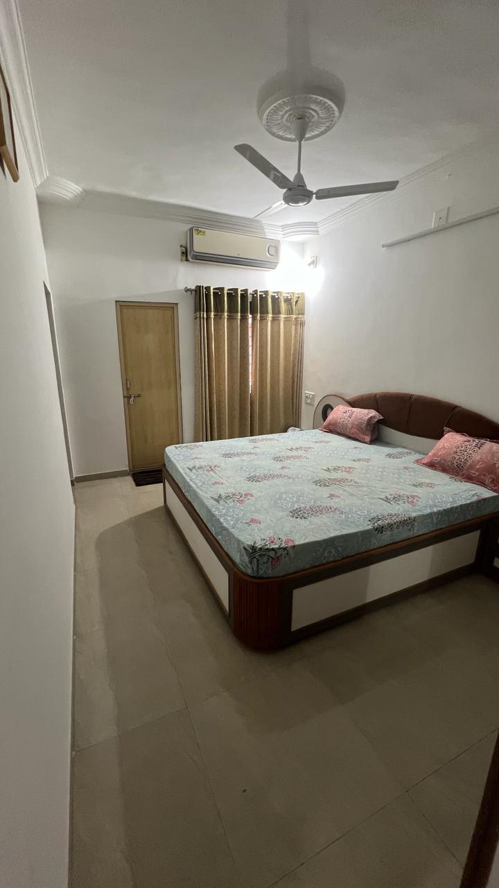 4 BHK 160 Sq. Yrd. Residential Bunglow / Villa for Sell in Thaltej Ahmedabad - Media 14