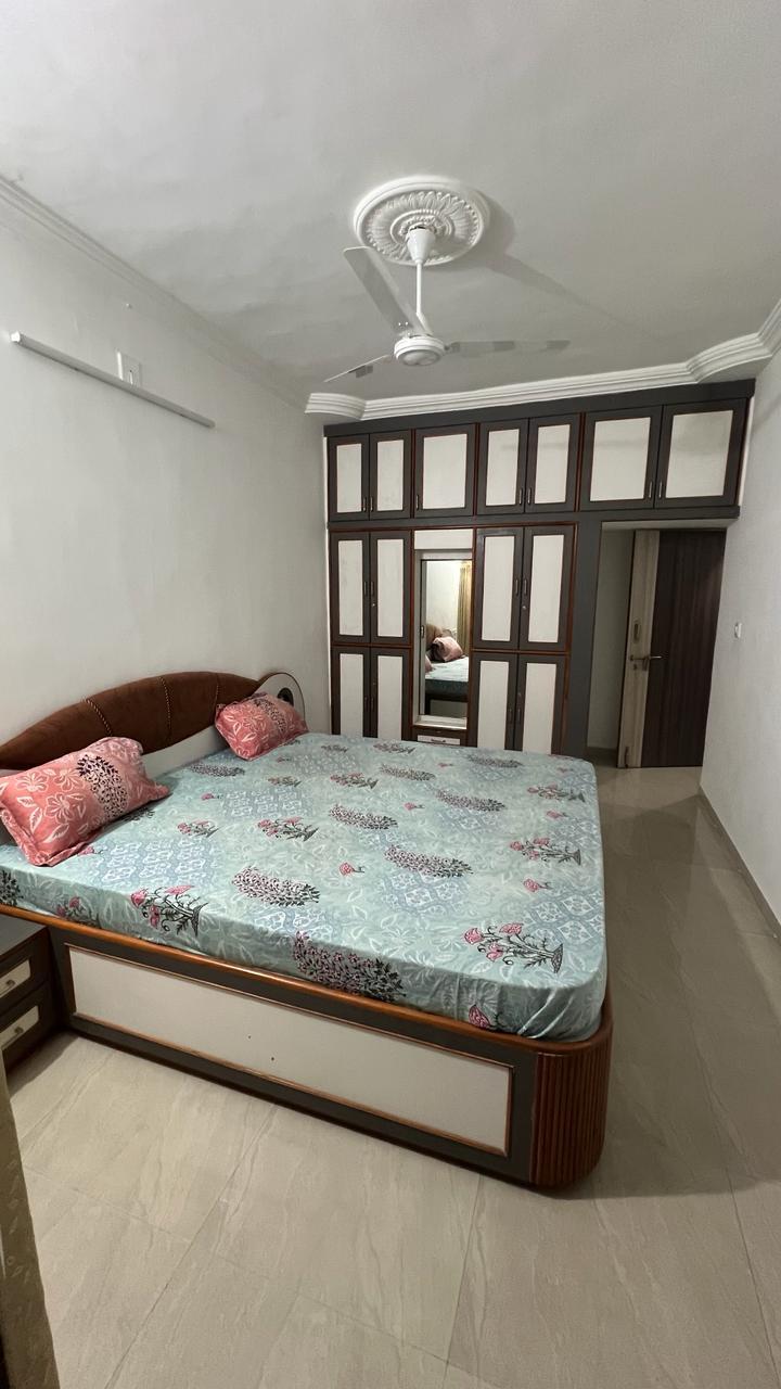 4 BHK 160 Sq. Yrd. Residential Bunglow / Villa for Sell in Thaltej Ahmedabad - Media 12