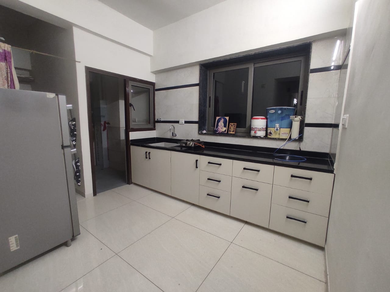 3 BHK 2007 Sq. Ft. Residential Flat / Appartment for Sell in Vaishnodevi Ahmedabad - Media 7