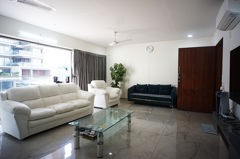 3 BHK 2700 Sq. Ft. Residential Flat / Appartment for Sell in Gota Ahmedabad - Media 12