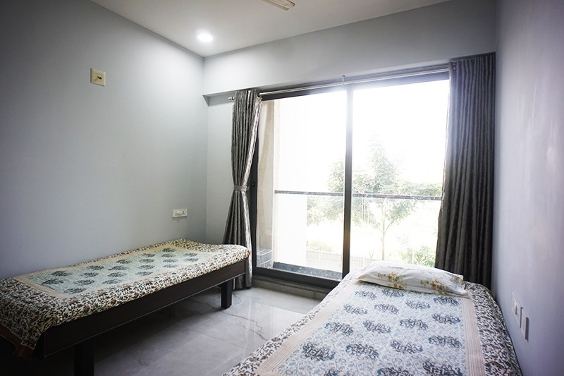 3 BHK 2700 Sq. Ft. Residential Flat / Appartment for Sell in Gota Ahmedabad - Media 5