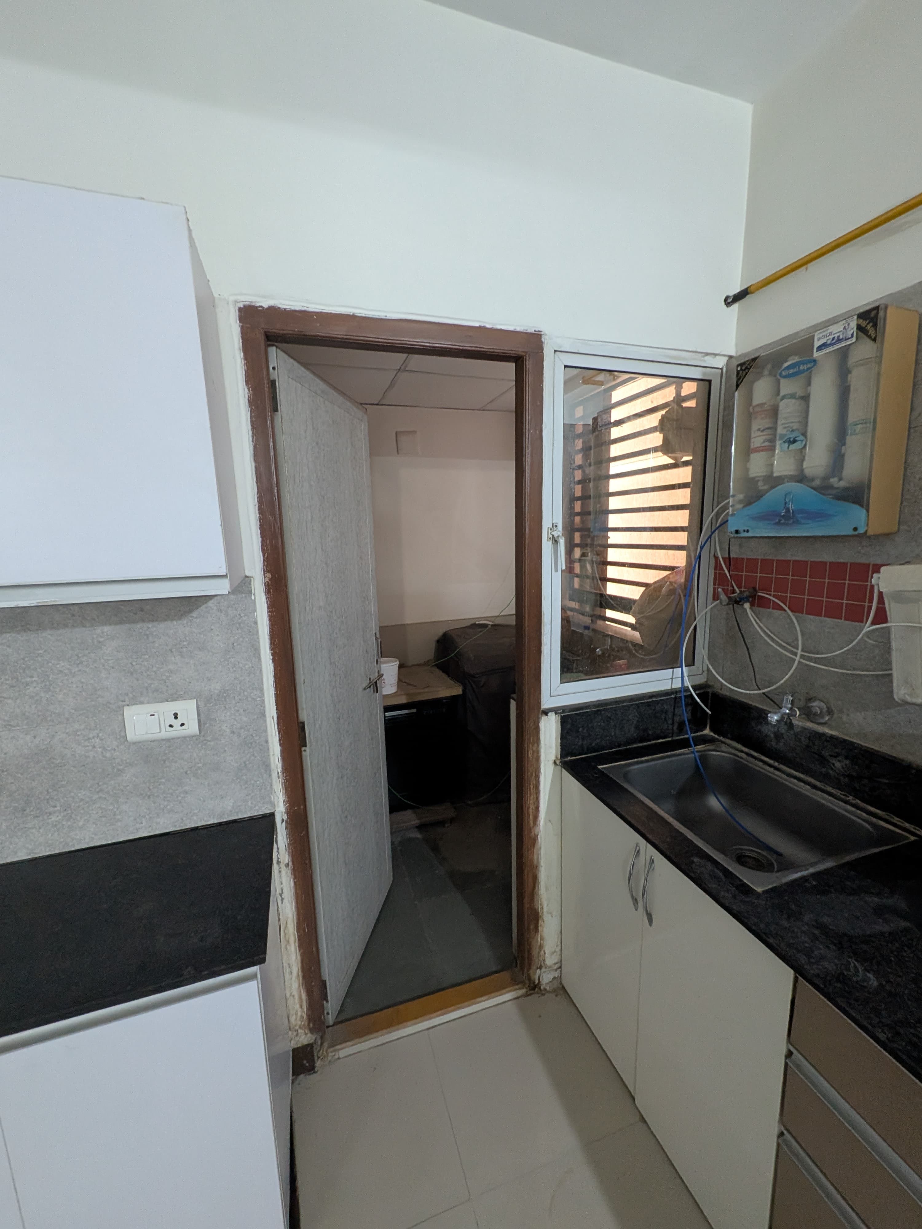 2 BHK 147 Sq. Yrd. Residential Flat / Appartment for Rent in Vaishnodevi Ahmedabad - Media 9