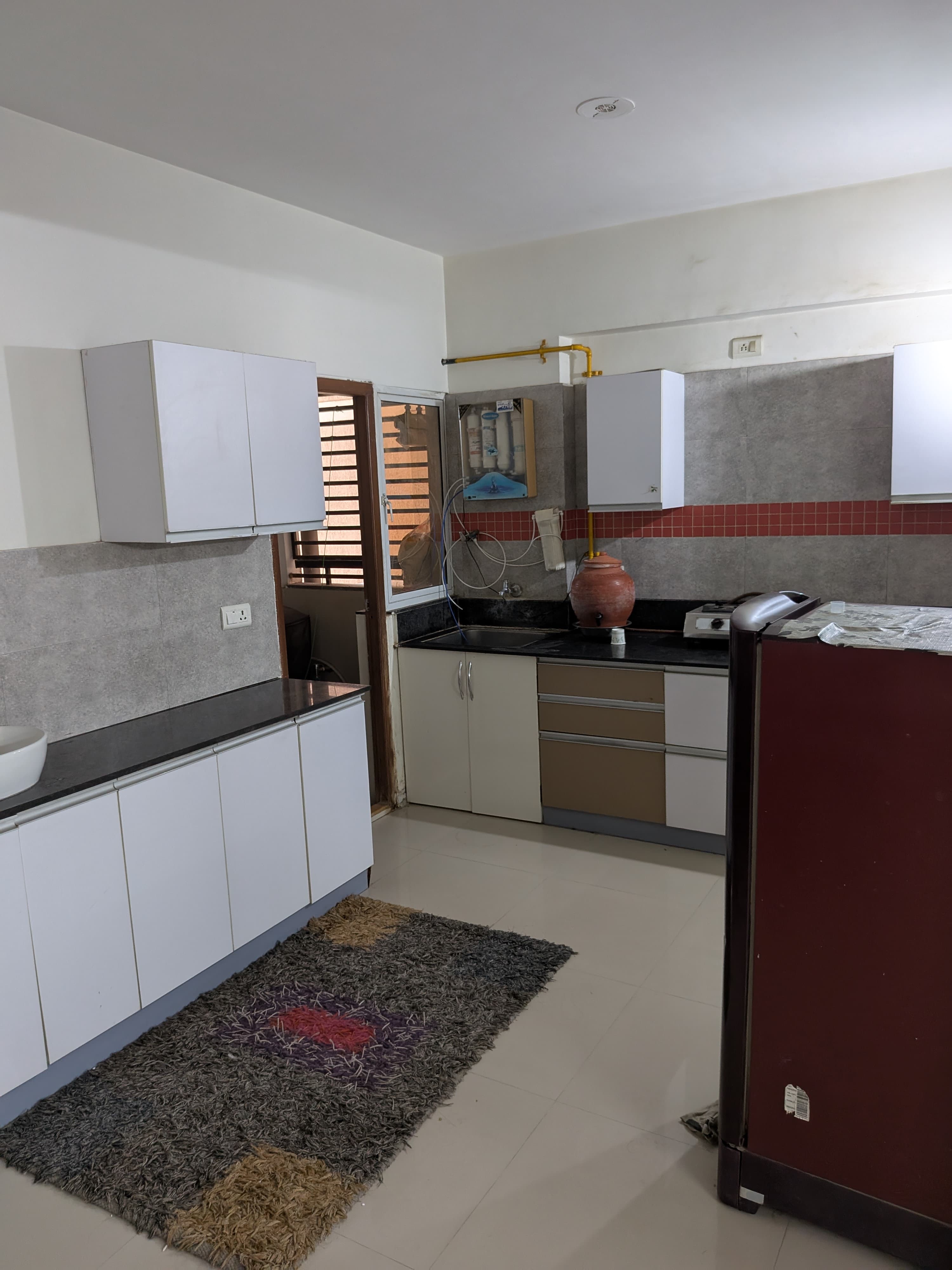 2 BHK 147 Sq. Yrd. Residential Flat / Appartment for Rent in Vaishnodevi Ahmedabad - Media 6
