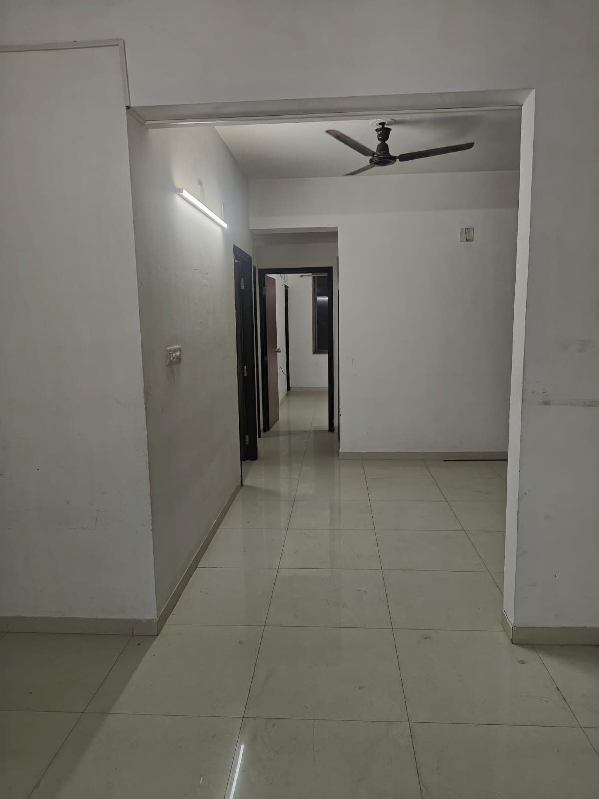 3 BHK 1651 Sq. Ft. Residential Flat / Appartment for Sell in Shilaj Ahmedabad - Media 10