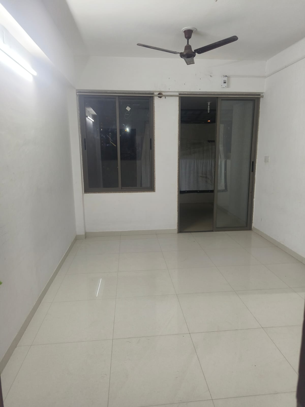 3 BHK 1651 Sq. Ft. Residential Flat / Appartment for Sell in Shilaj Ahmedabad - Media 5