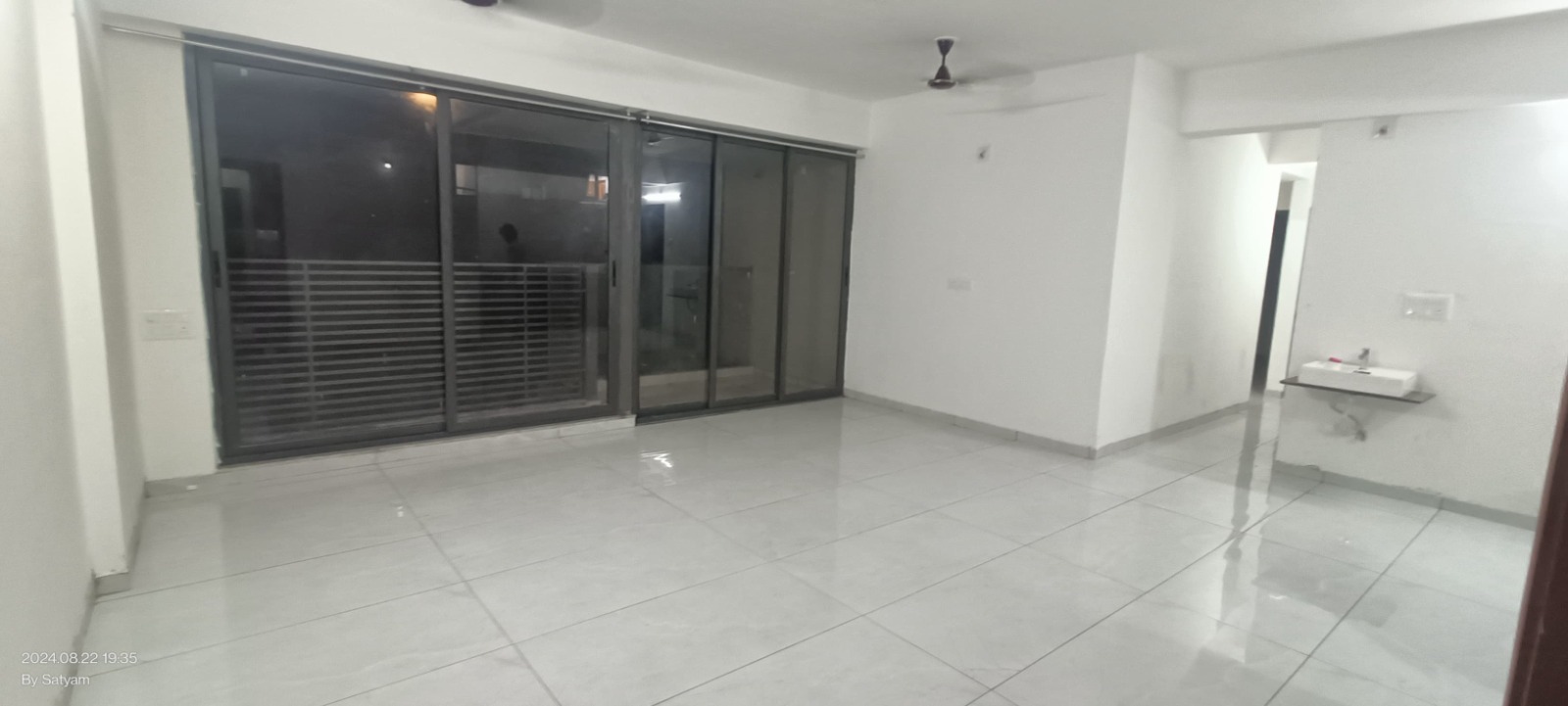 3 BHK 1800 Sq. Ft. Residential Flat / Appartment for Sell in Gota Ahmedabad - Media 7