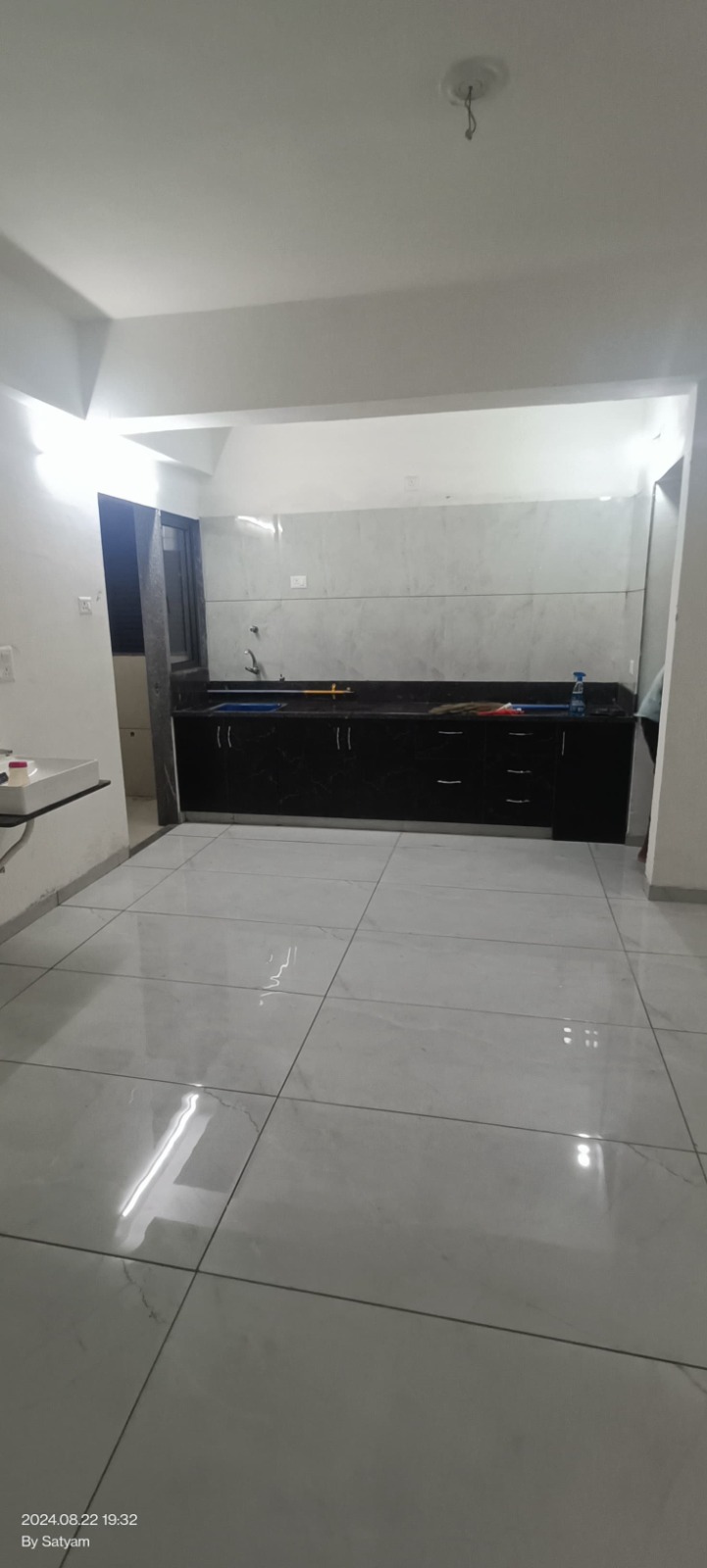 3 BHK 1800 Sq. Ft. Residential Flat / Appartment for Sell in Gota Ahmedabad - Media 8