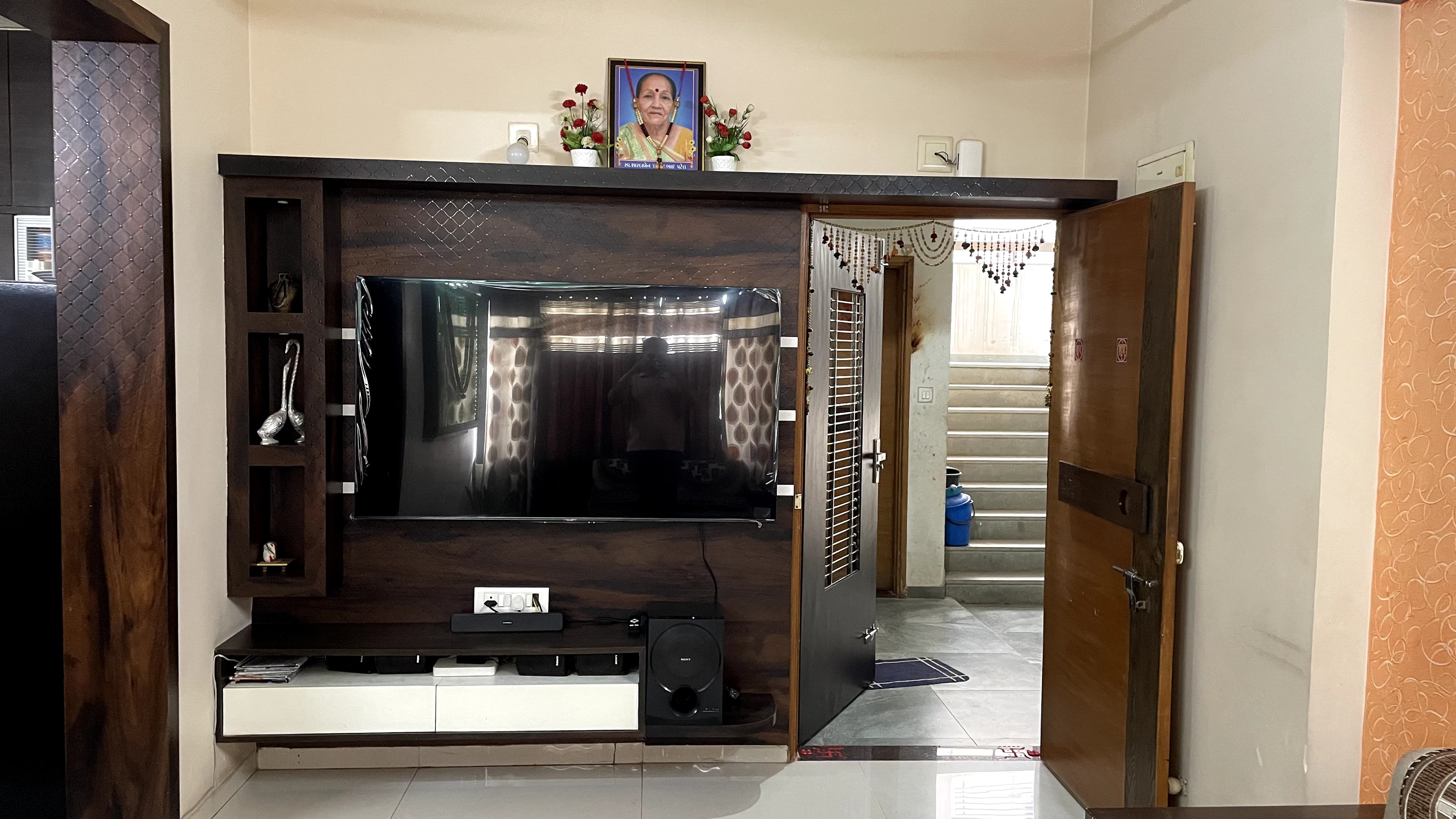 3 BHK 1512 Sq. Ft. Residential Flat / Appartment for Sell in Vaishnodevi Ahmedabad - Media 5