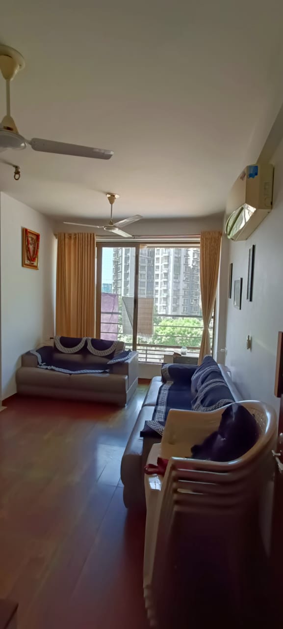 2 BHK 1053 Sq. Ft. Residential Flat / Appartment for Sell in Sg Highway Ahmedabad - Media 6