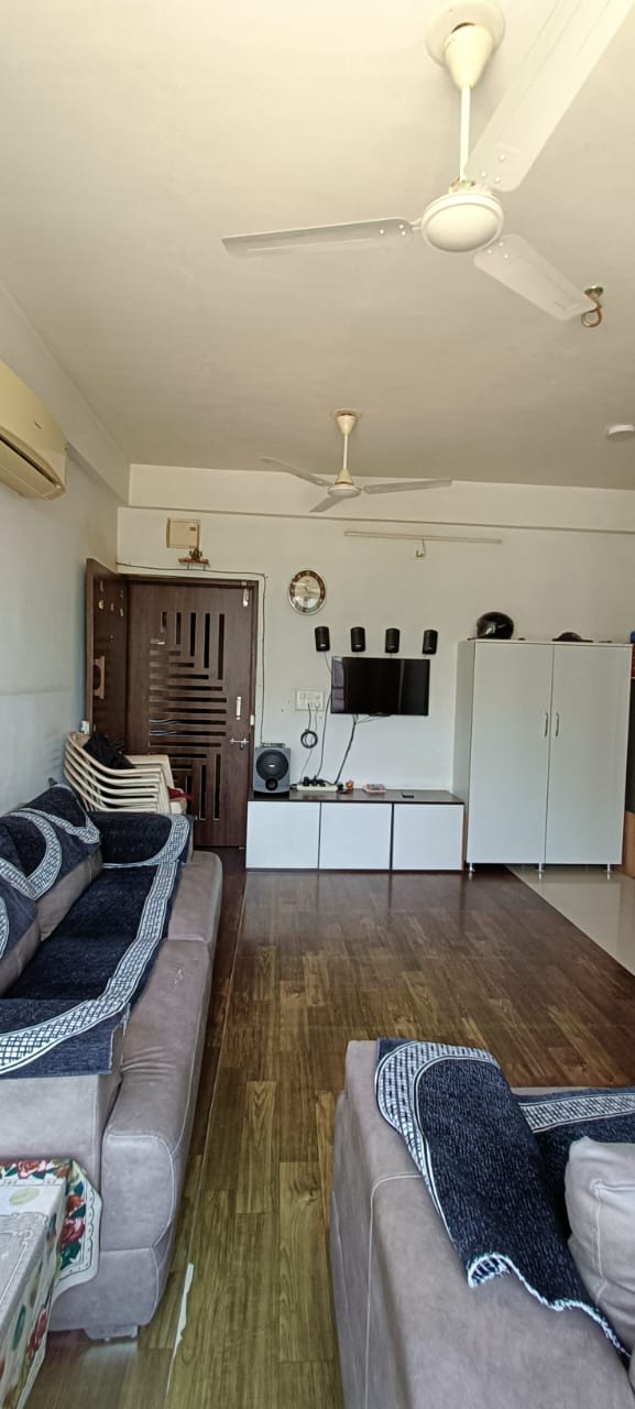 2 BHK 1053 Sq. Ft. Residential Flat / Appartment for Sell in Sg Highway Ahmedabad - Media 7