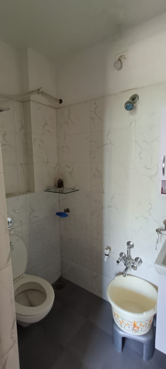 2 BHK 1053 Sq. Ft. Residential Flat / Appartment for Sell in Sg Highway Ahmedabad - Media 16