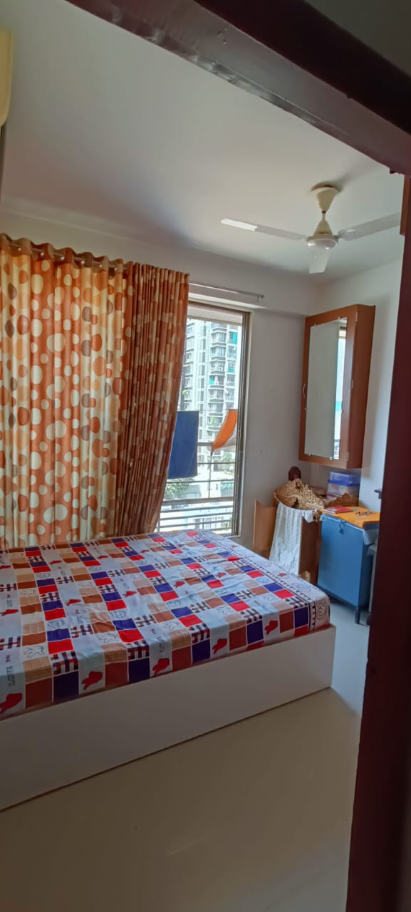 2 BHK 1053 Sq. Ft. Residential Flat / Appartment for Sell in Sg Highway Ahmedabad - Media 18