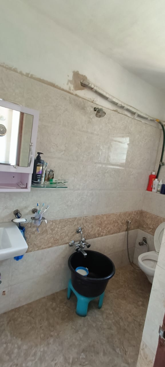 2 BHK 1053 Sq. Ft. Residential Flat / Appartment for Sell in Sg Highway Ahmedabad - Media 20