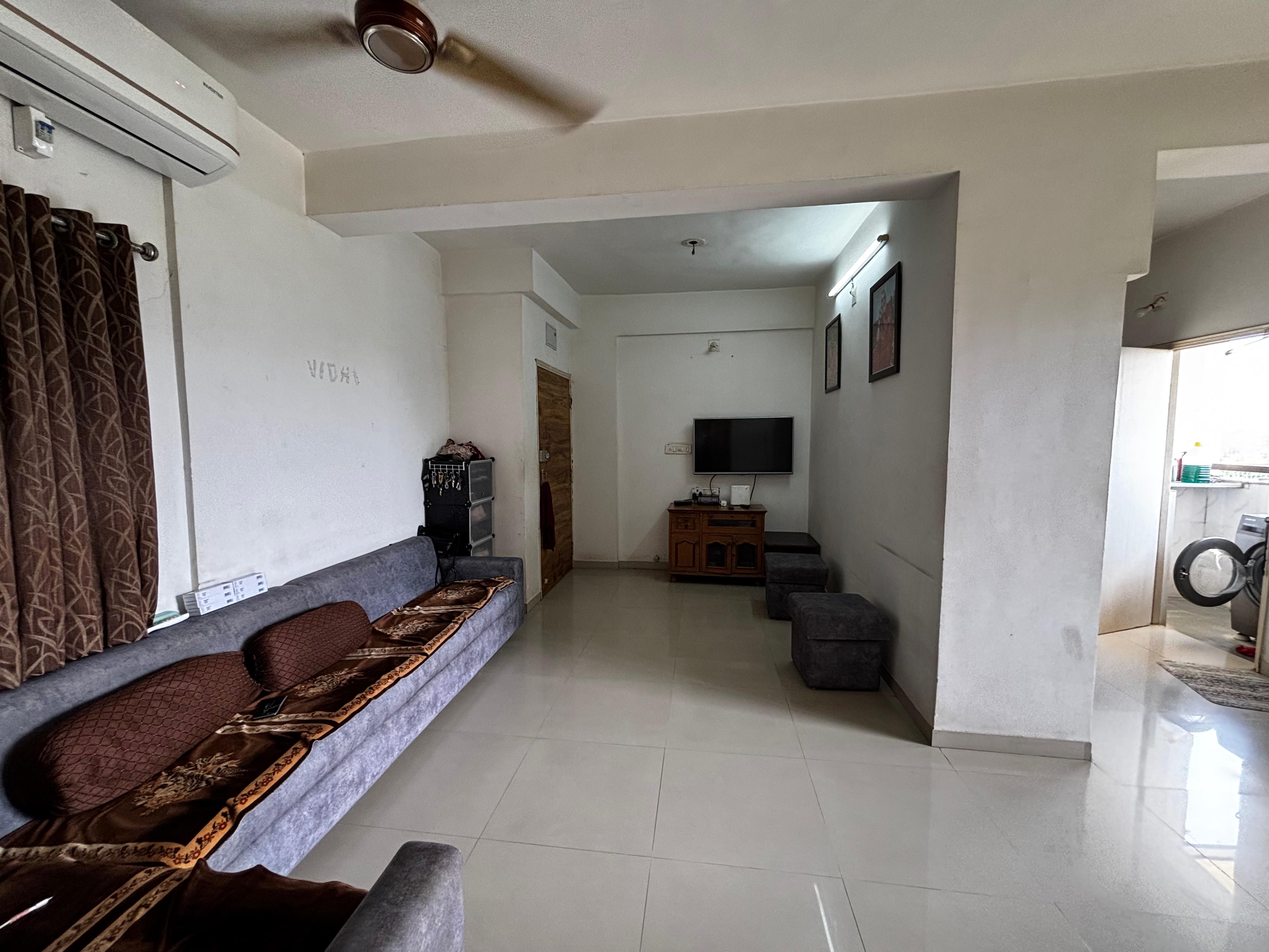2 BHK 1172 Sq. Ft. Residential Flat / Appartment for Sell in Sola Ahmedabad - Media 3