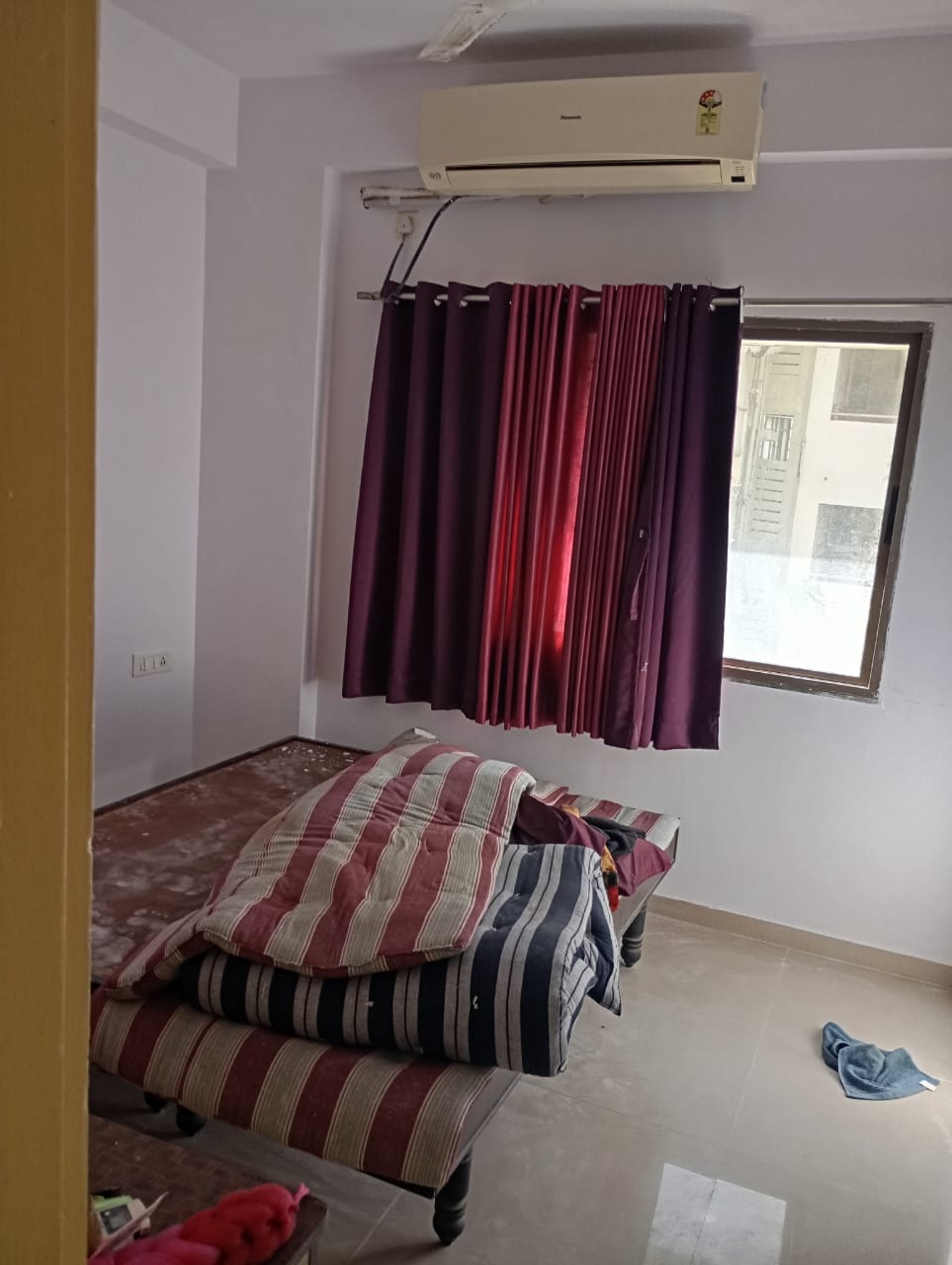 1 BHK 750 Sq. Ft. Residential Flat / Appartment for Rent in Vaishnodevi Ahmedabad - Media 8