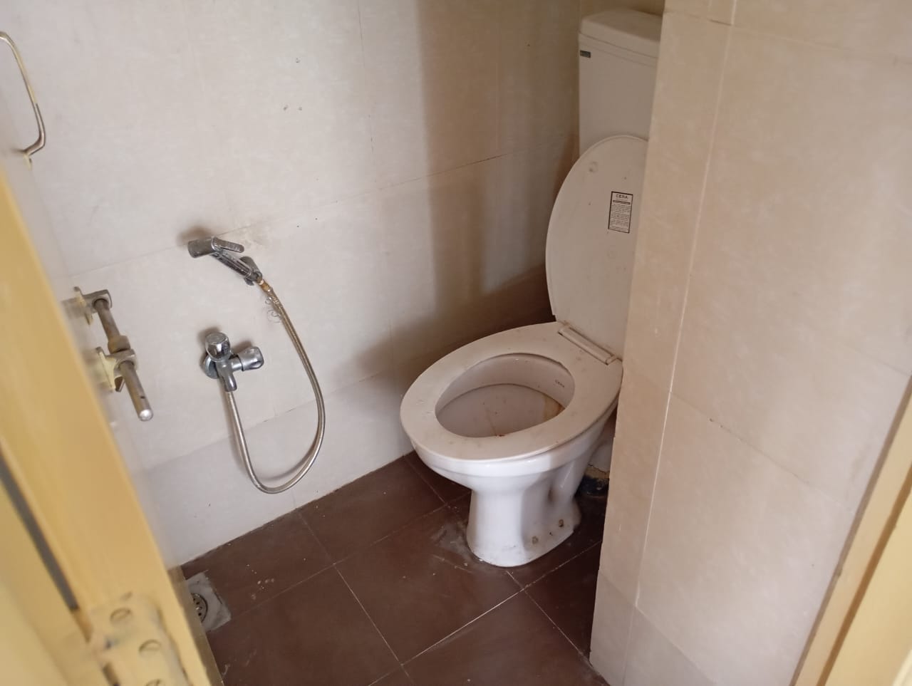 1 BHK 750 Sq. Ft. Residential Flat / Appartment for Rent in Vaishnodevi Ahmedabad - Media 5