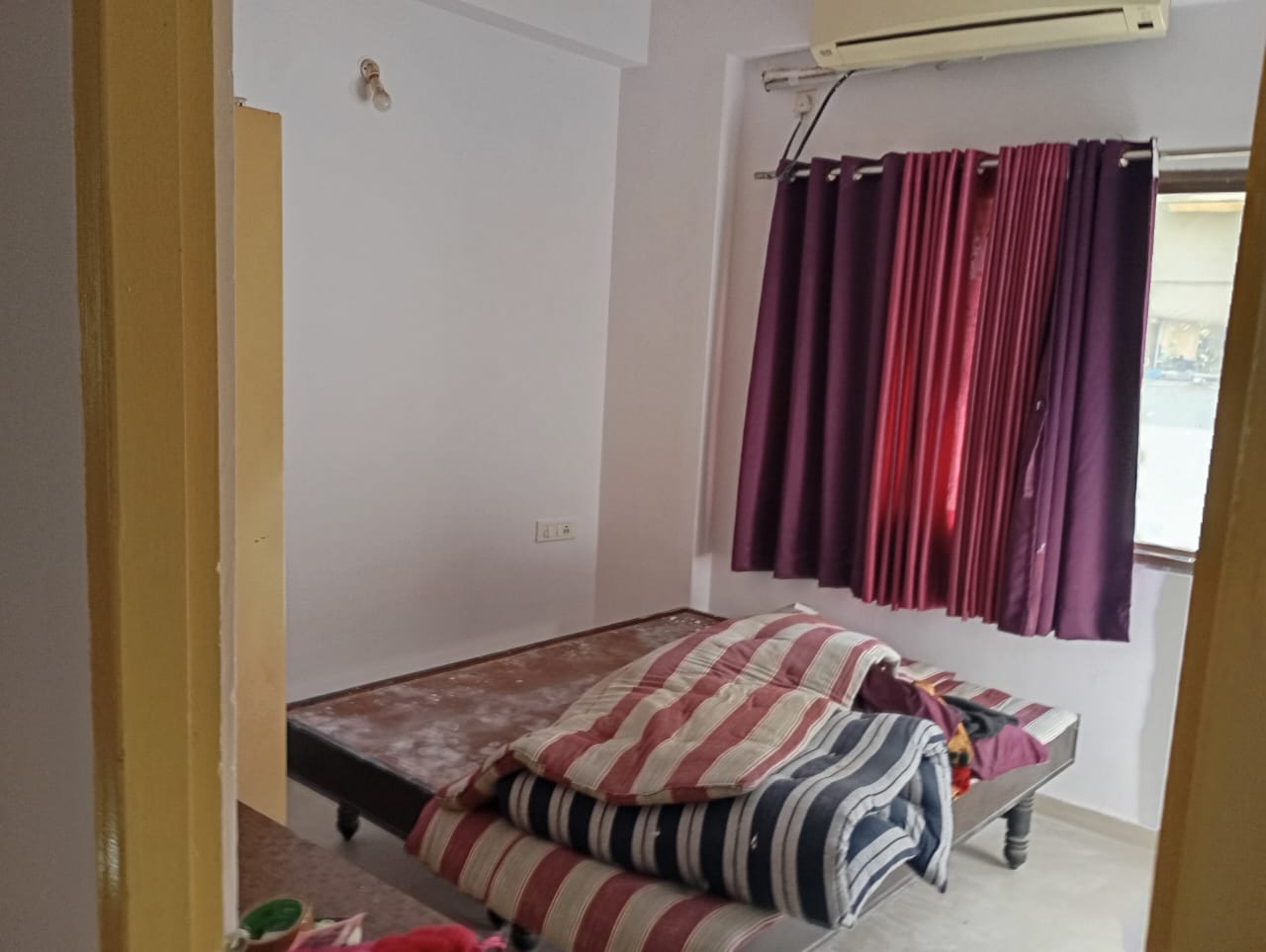 1 BHK 750 Sq. Ft. Residential Flat / Appartment for Rent in Vaishnodevi Ahmedabad - Media 4