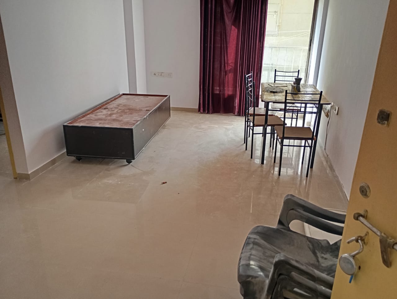 1 BHK 750 Sq. Ft. Residential Flat / Appartment for Rent in Vaishnodevi Ahmedabad - Media 2