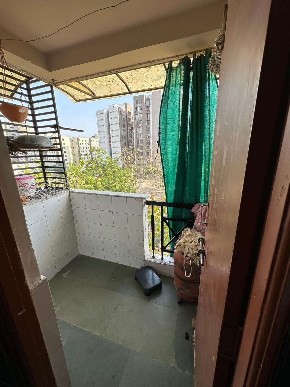 2 BHK 1080 Sq. Ft. Residential Flat / Appartment for Sell in Gota Ahmedabad - Media 2