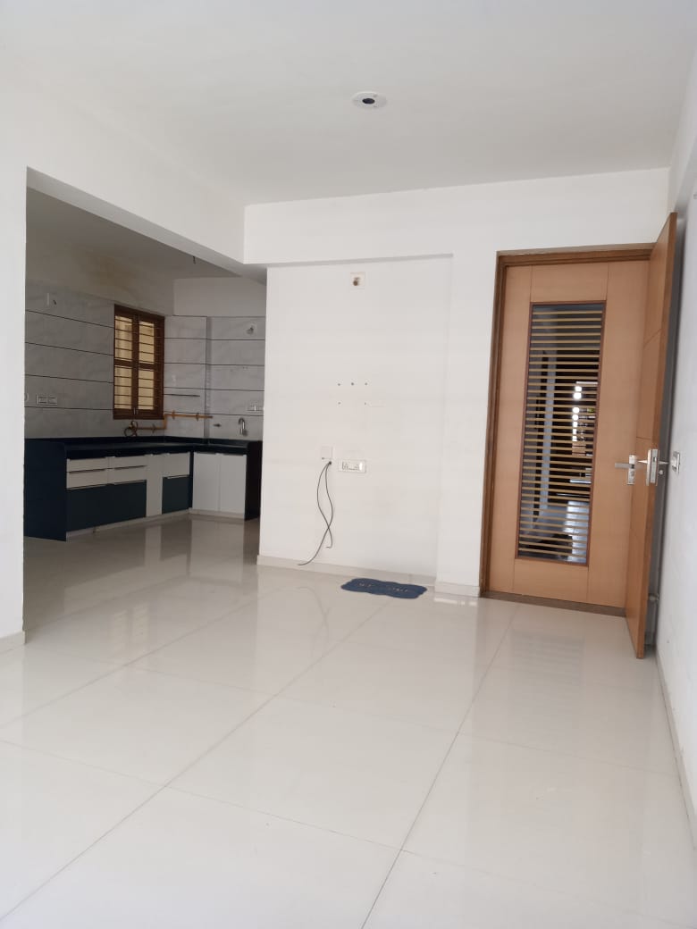 3 BHK 1440 Sq. Ft. Residential Flat / Appartment for Sell in Jagatpur Ahmedabad - Media 13