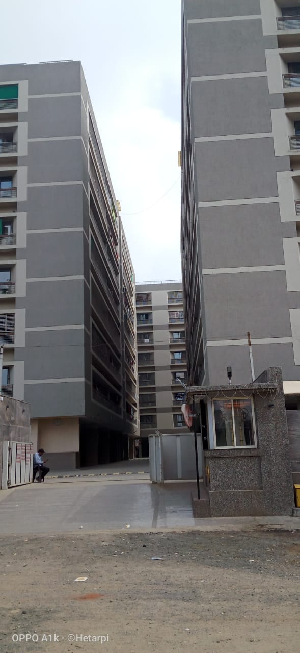 3 BHK 1440 Sq. Ft. Residential Flat / Appartment for Sell in Jagatpur Ahmedabad - Media 10